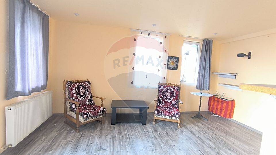 Apartament 3 camere de inchiriat în zona Dambul Rotund