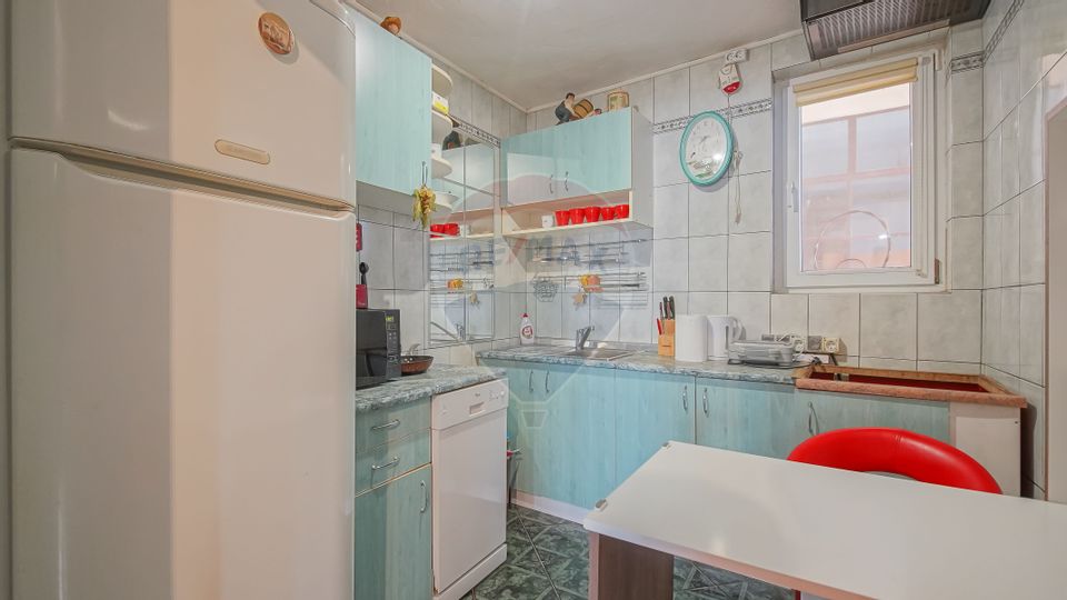 Apartament în casă, 2 camere, de închiriat, Sânpetru