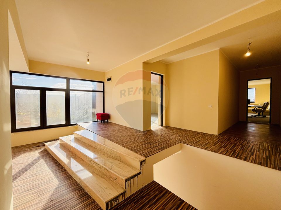 6 room House / Villa for sale