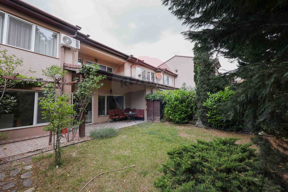 4 room House / Villa for sale, Dealuri Oradea area