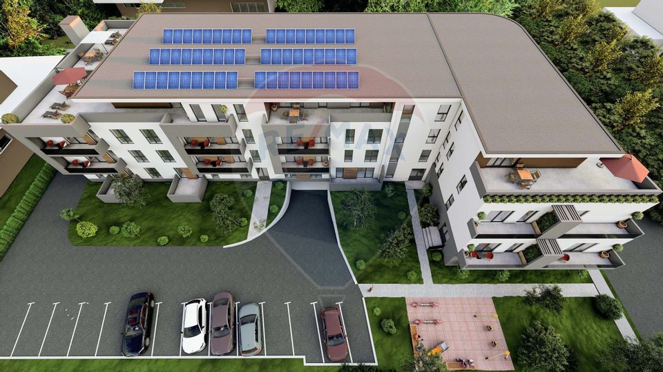 Apartament cu 3 camere de vânzare în zona Tractorul