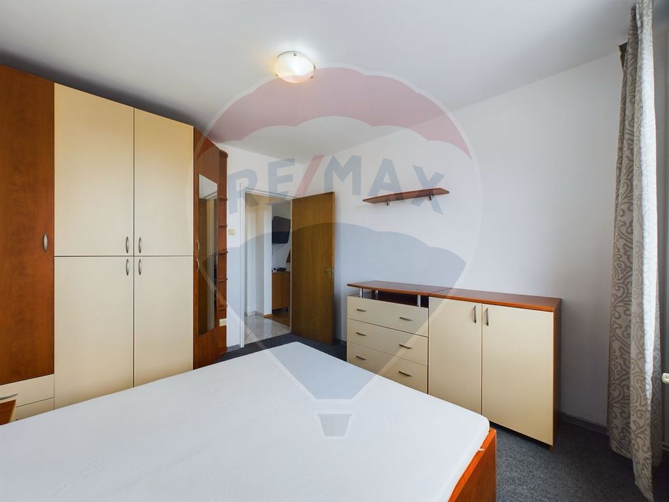 Apartament 3 camere de inchiriat, zona Grivitei