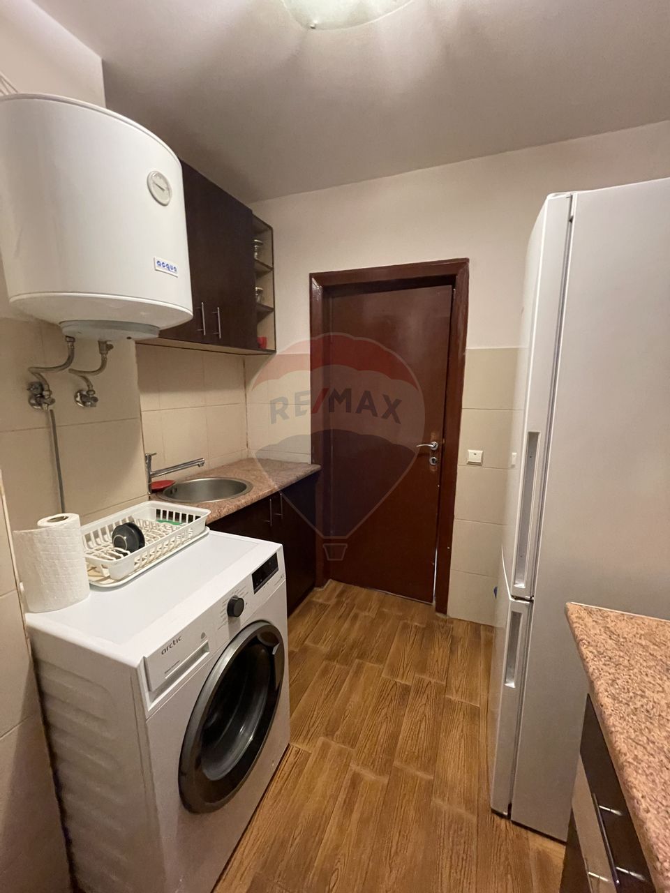 Apartament cu 2 camere de închiriat în zona P-ta Romana