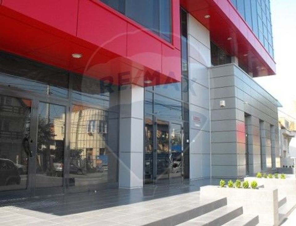 Spatiu birouri de inchiriat 1.300 - 2.700 mp A. Muresanu Comision 0%