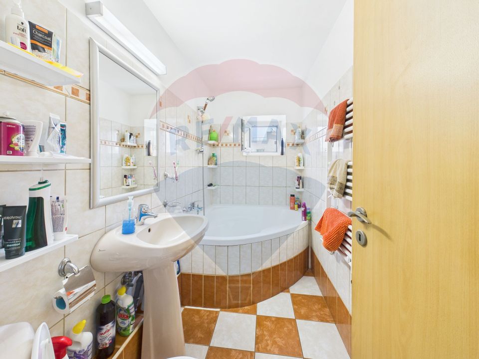 De vanzare Apartament 3 camere zona Octavian Goga-Nerva Traian