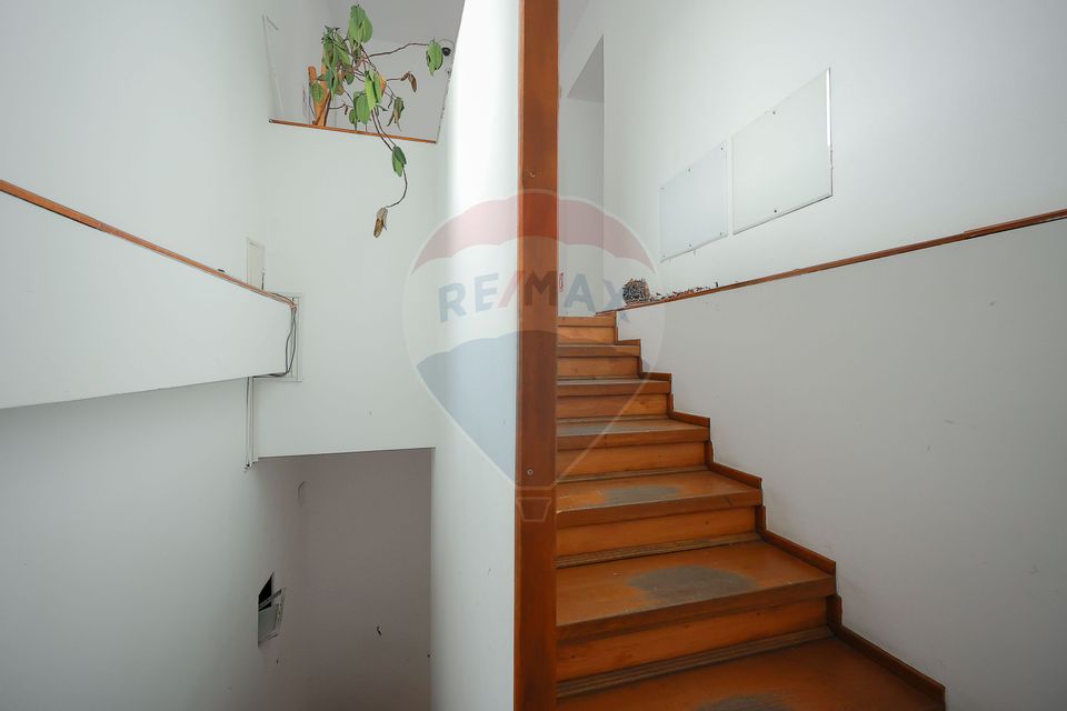 360sq.m Commercial Space for rent, Ultracentral area