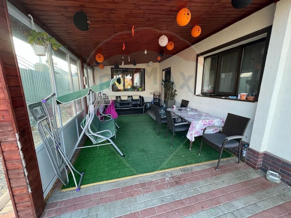 4 room House / Villa for sale