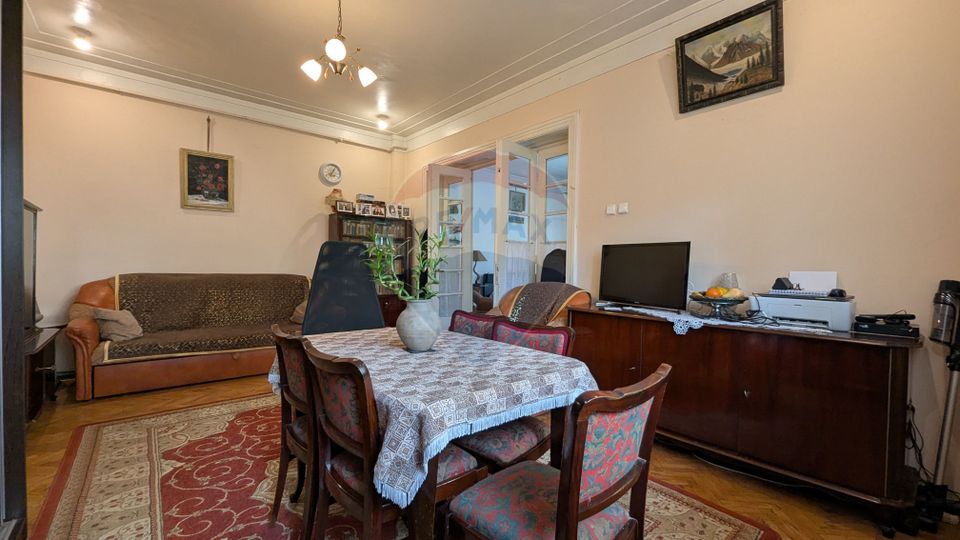 Vânzare Casă / Vilă cu 11 camere  în zona Iancului