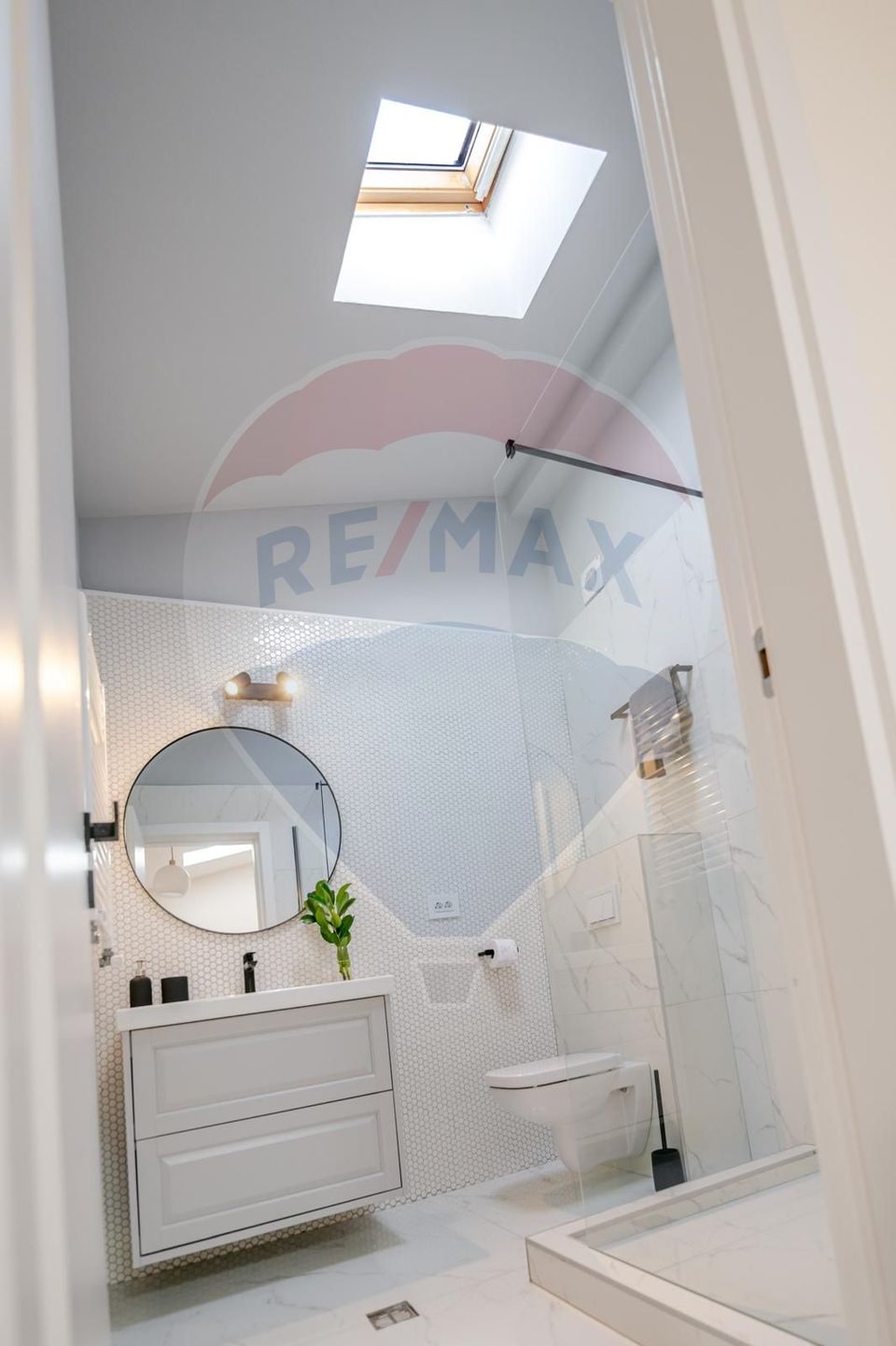 Casă/Vilă 4 camere Popesti Leordeni