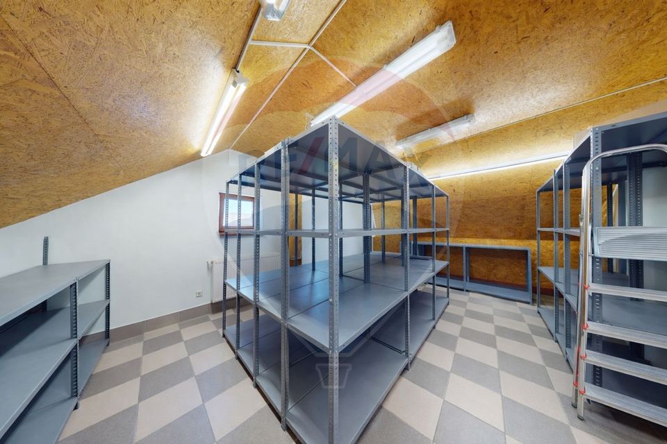 741sq.m Commercial Space for sale