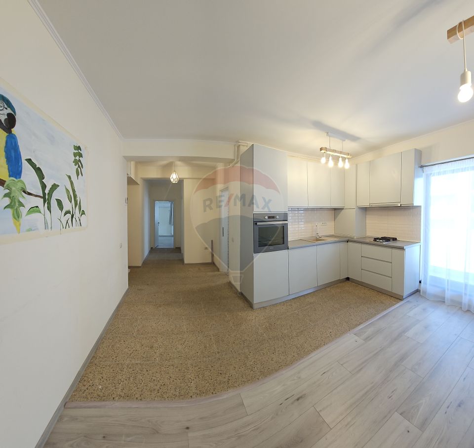 Apartament 3 camere Mamaia Nord