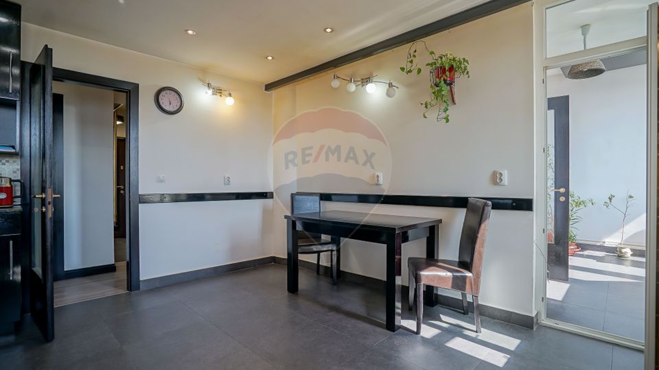 3 room Apartment for sale, Centrul Civic area