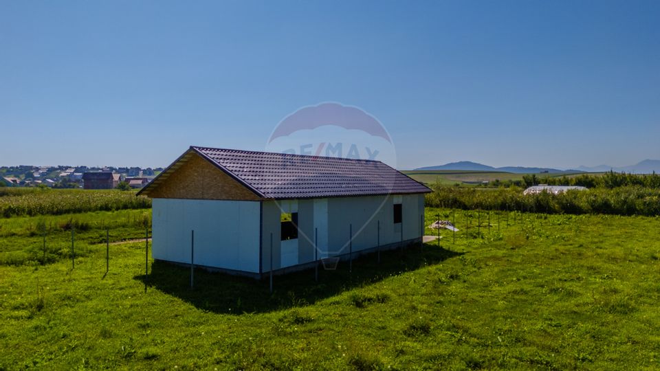 Land 700sqm Bod / Strada Garii