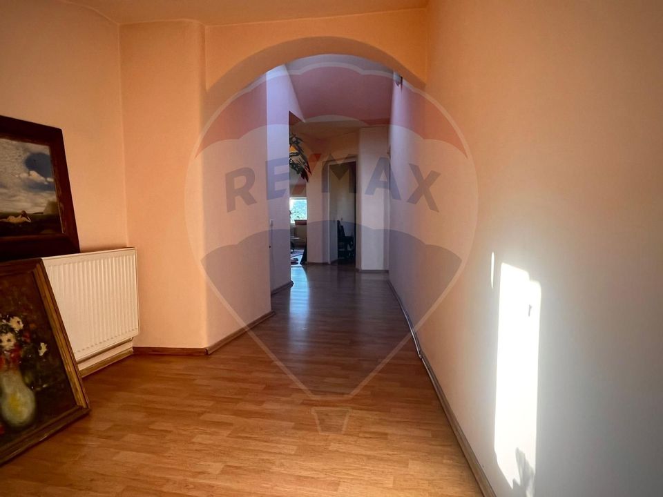 6-room apartment/Commercial space for rent in Cismigiu area