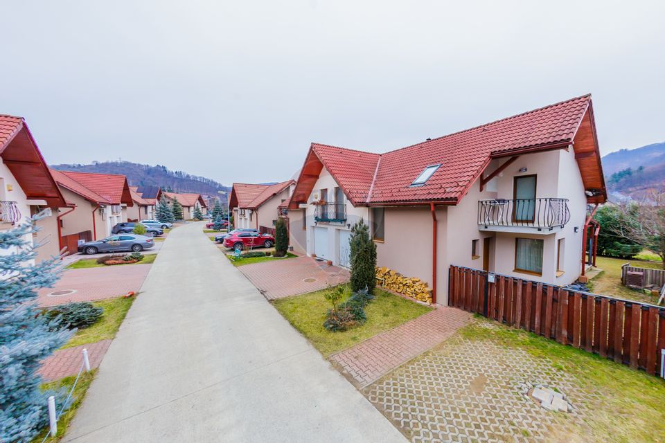DE VANZARE CASA CU FINISAJE PREMIUM