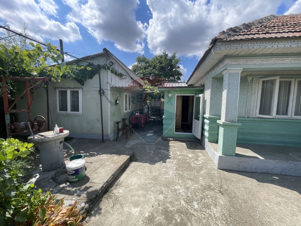 Casă cu teren Haret