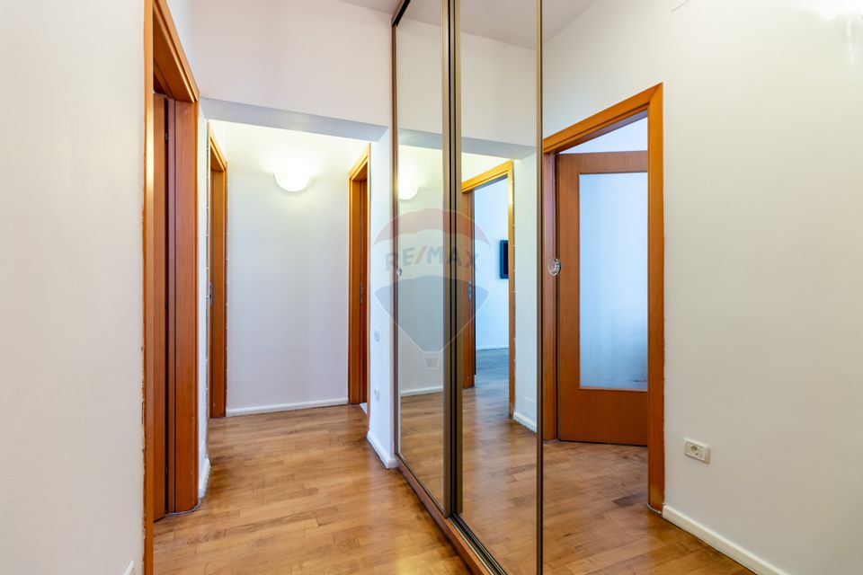 Apartament  cu 4 camere de închiriat în zona Victoriei - Romana