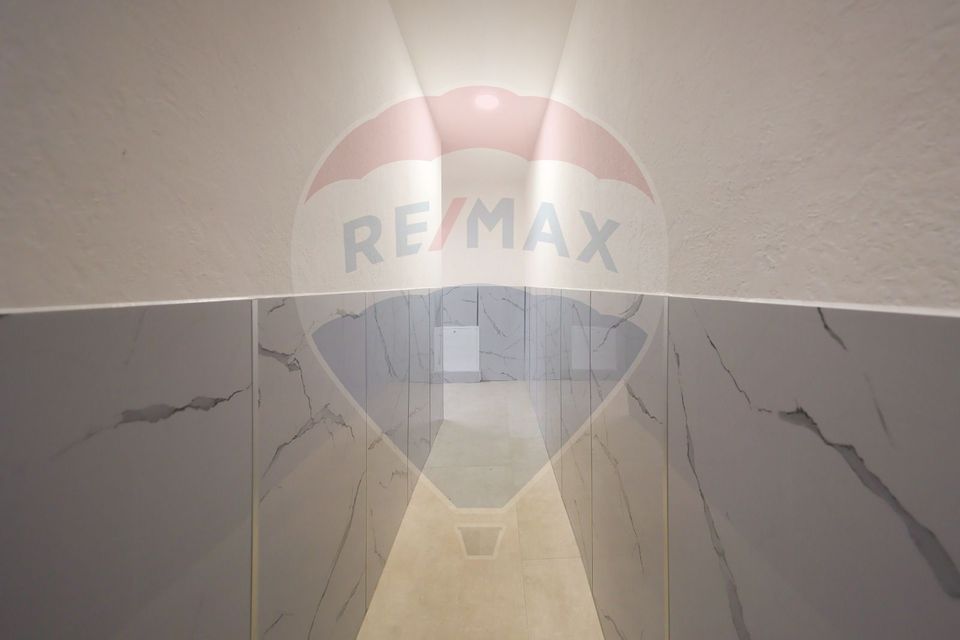 Constructie comerciala centrala P+2 -  funcțiuni mixte