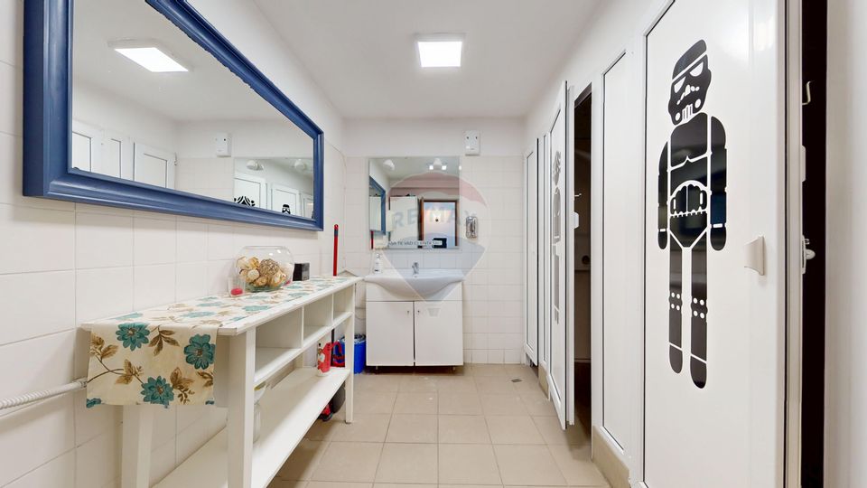 BIROU cu priveliște panoramică – Centru Civic