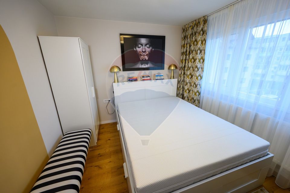 Apartament renovat, modern, cu 3 camere, de vânzare în Grigorescu