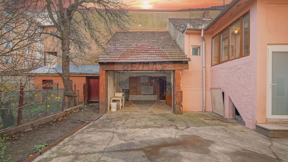 COMISION 0 Casă cu potențial excelent, teren 446 mp, Strada Fanionului