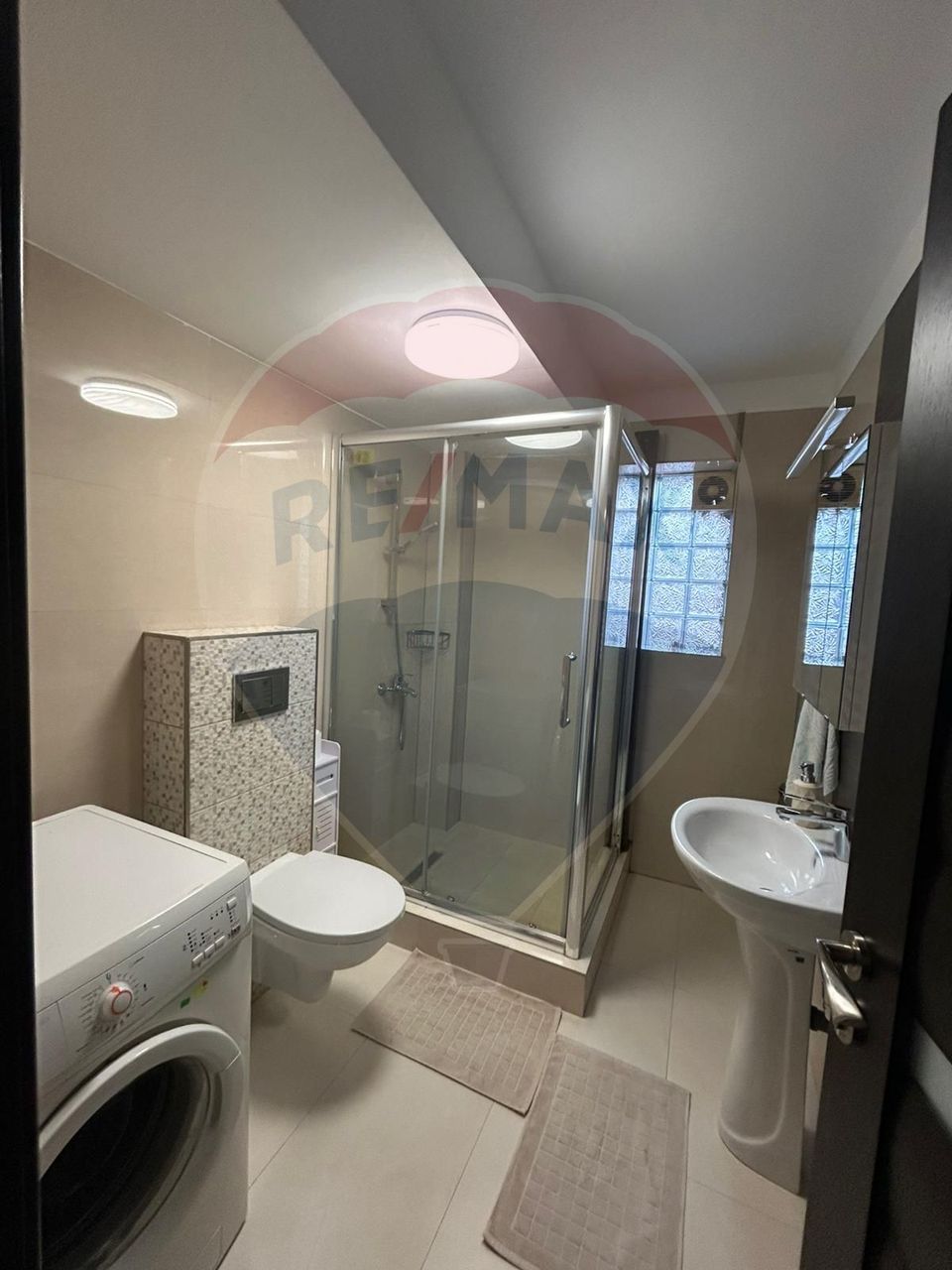 2 room Apartment for rent, 1 Mai area