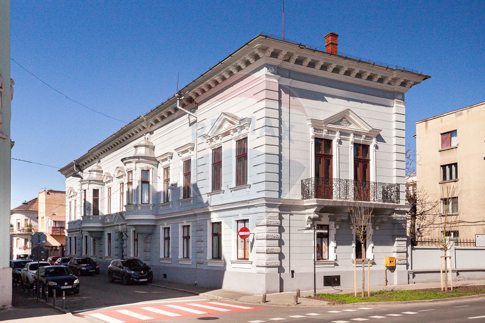 272sq.m Commercial Space for sale, Ultracentral area