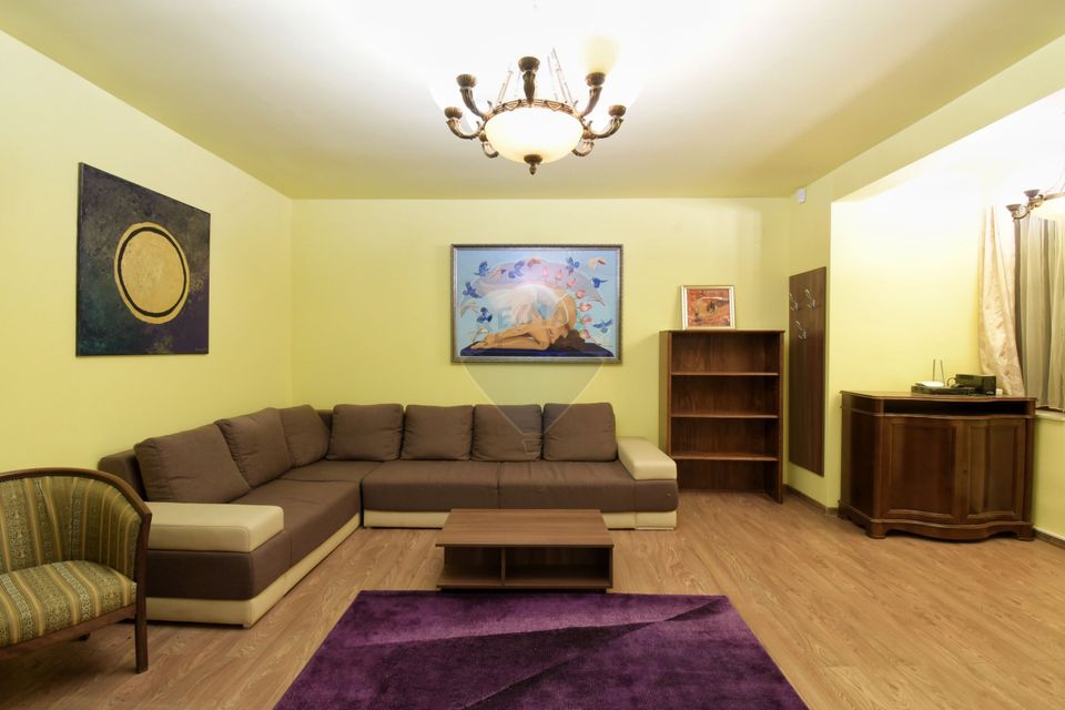 Casa cu 5 camere de inchiriat, zona Becas