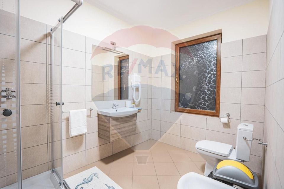 15 room Hotel / Pension for sale