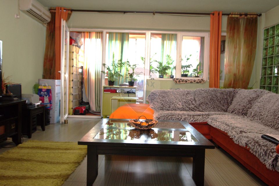 Apartament cu 2 camere de vanzare  Drumul Taberei