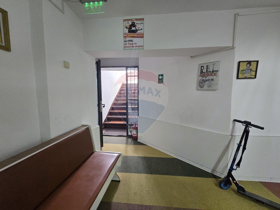 Spațiu comercial de închiriat – demisol, Bacău, str. 9 Mai nr. 78