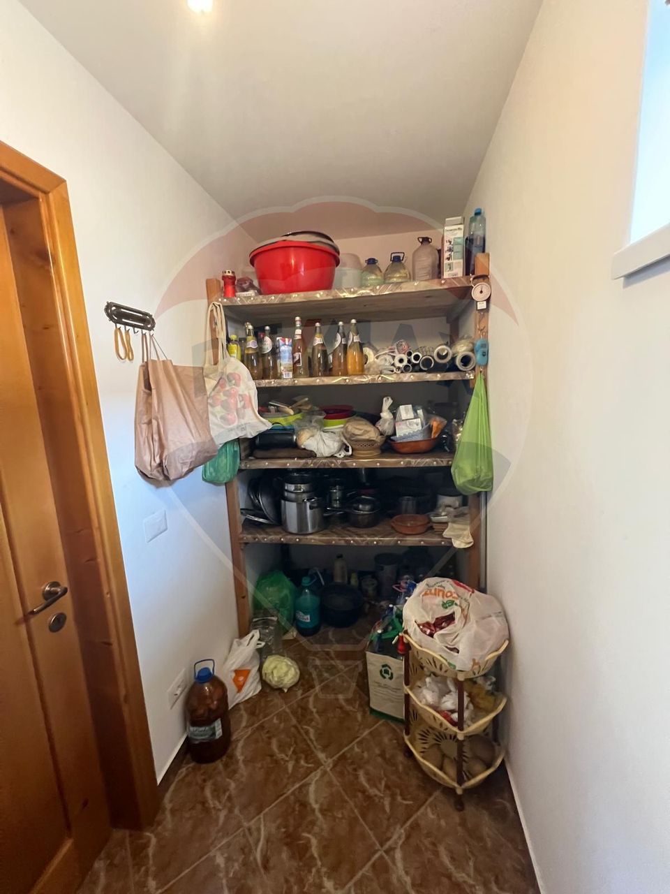 3 room House / Villa for sale, Est area