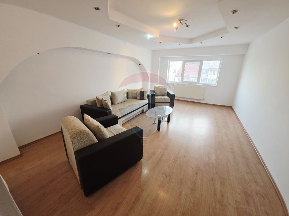 Apartament cu 2 camere de vânzare în zona 1 Mai