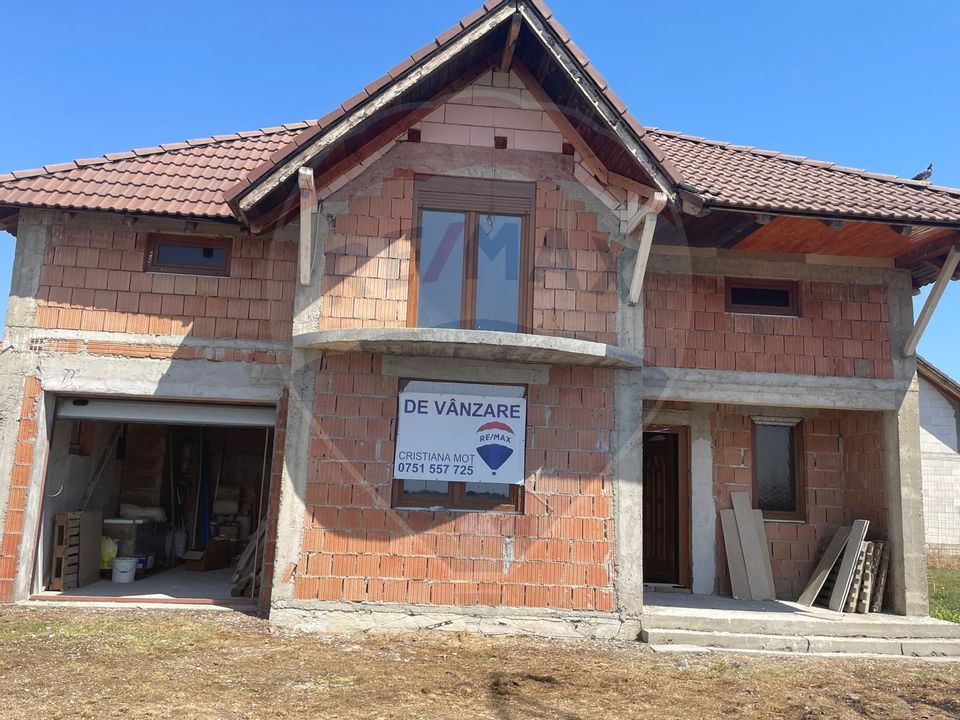 5 room House / Villa for sale