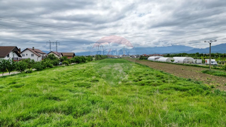 Built-up land in Sânpetru, opening 45 m to the main road!