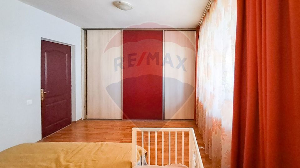 Apartament cu 2 camere de vânzare în zona Buna Ziua