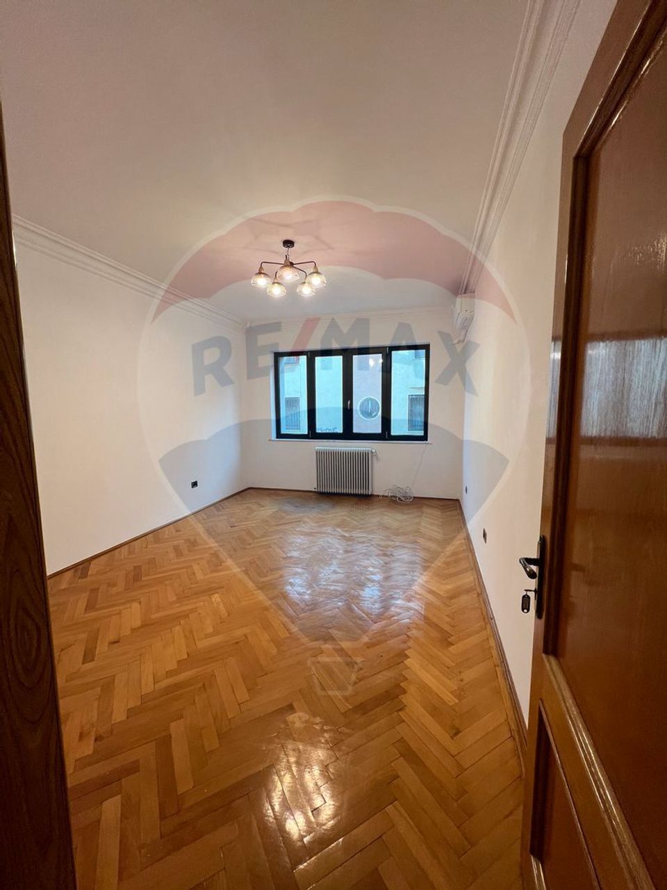 12 room House / Villa for rent, Cotroceni area