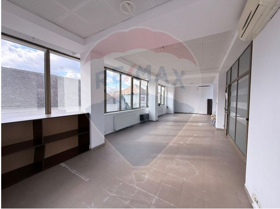 70sq.m Office Space for rent, Calea Dumbravii area