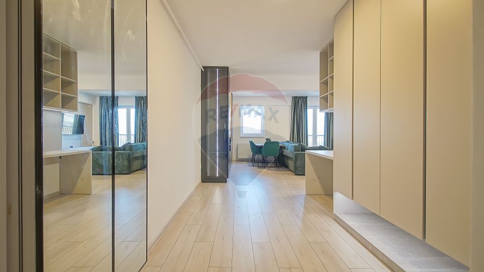 2 room Apartment for rent, Tractorul area