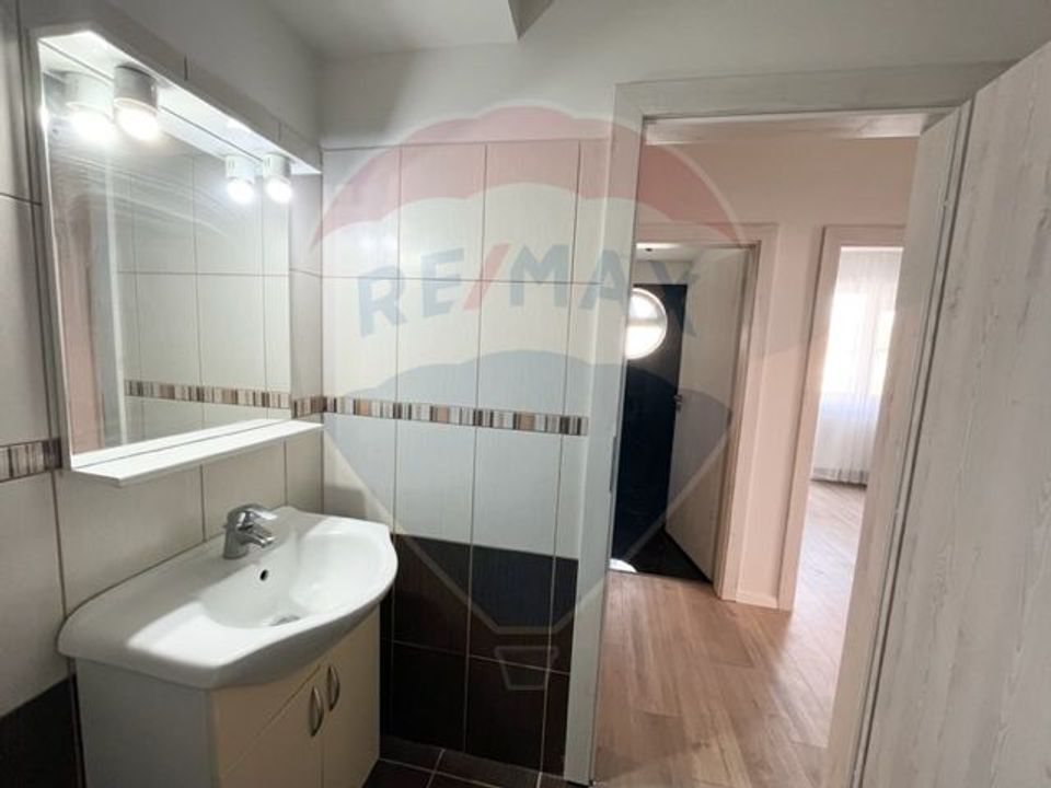 Apartament 3 camere de inchiriat vila  zona Milea