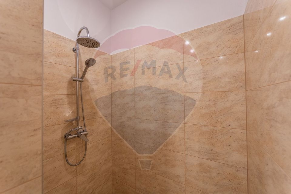 107sq.m Office Space for rent, Ultracentral area