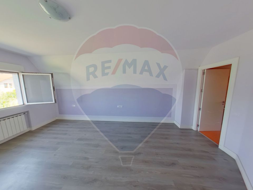 Casă / Vilă cu 5 camere de închiriat în zona Nord