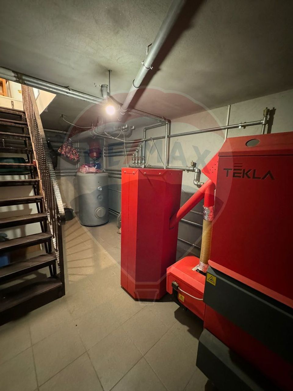 5 room House / Villa for sale