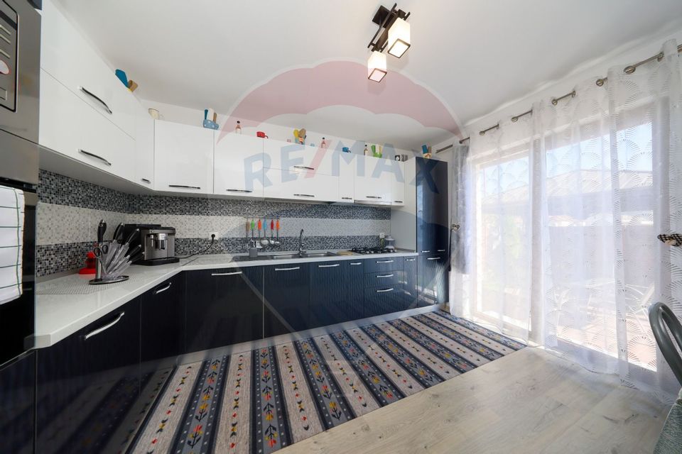 Vila mobilata modern, piscina, zona de interes Ghimbav!