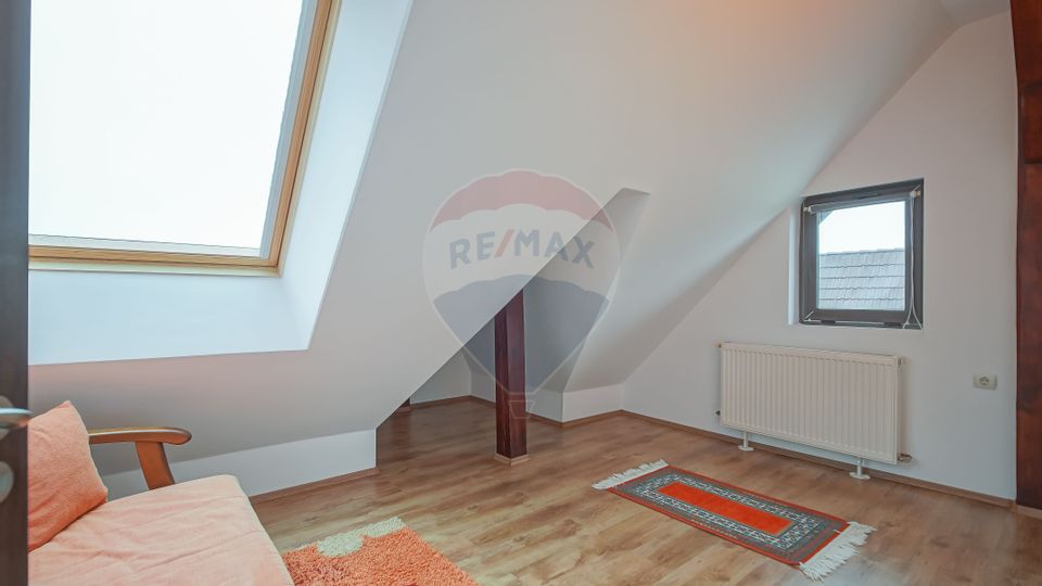 3 room Apartment for rent, Florilor area