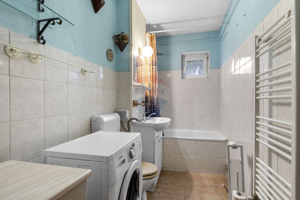 Apartament cu 3 camere de vânzare în zona Aurel Vlaicu