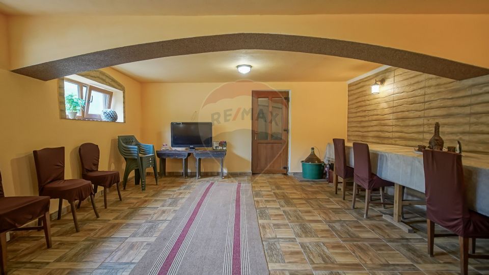 REZERVAT |Casa de vanzare Bradet|Casa de vacanta|Spatiu Comercial