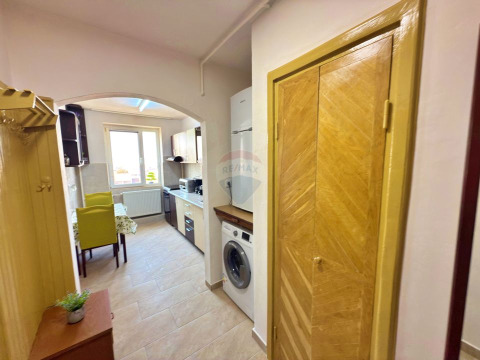 Apartament cu 2 camere de închiriat în zonă Ultracentrală