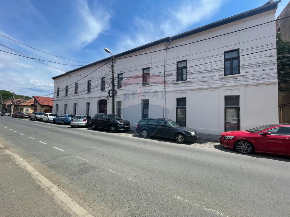 30sq.m Office Space for rent, Podgoria area