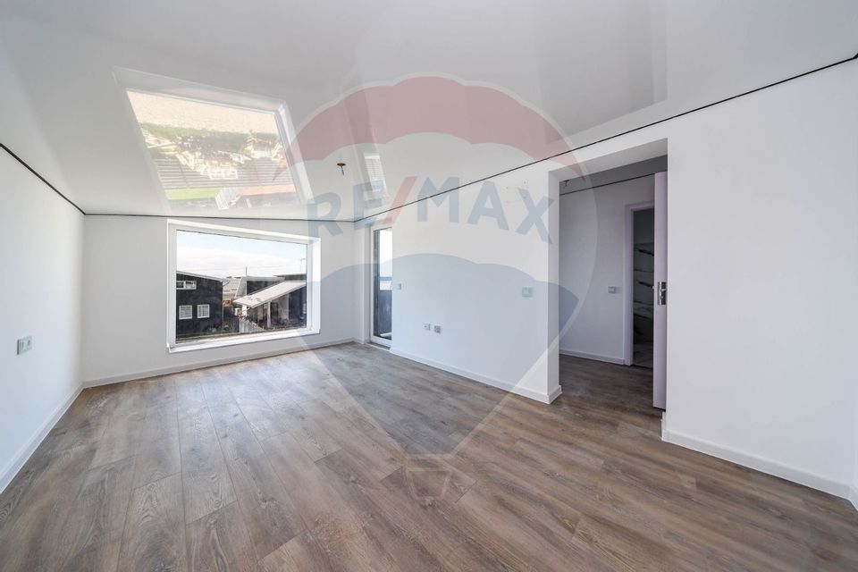 4 room House / Villa for sale